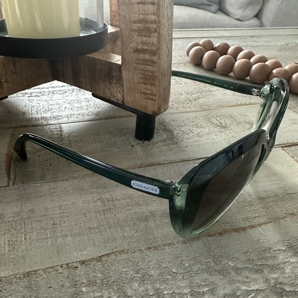 Coach sunglasses - Picture 1 of 4